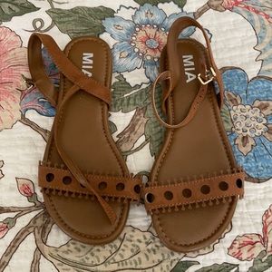 Mia Sandals